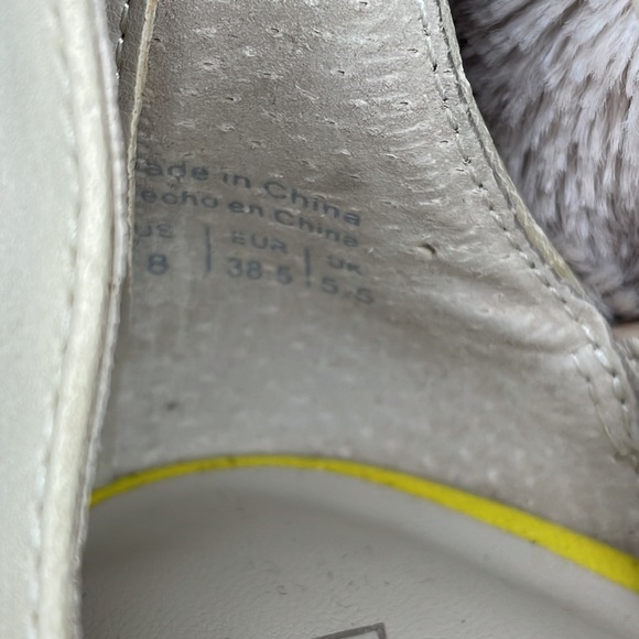 Aldo snake skin heels Size 8…. Good Condition! - Picture 9 of 9